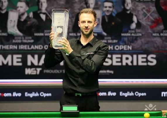 麦克罗伊与 麦克罗伊与