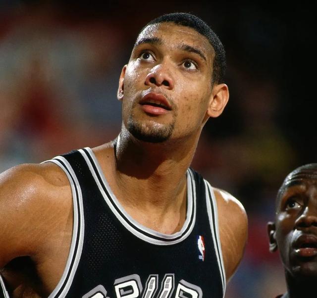 以英女超 以英女超